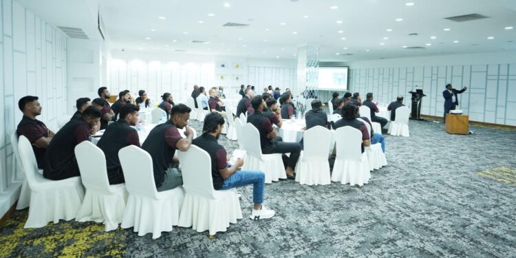 প্রথম বৈঠকেই ক্রিকেটারদের আস্থা জিতলেন বিসিবি সভাপতি