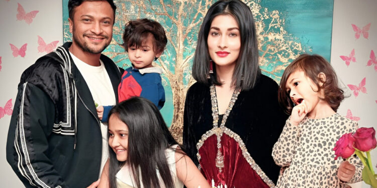 ৫০০ উইকেটের পর সাকিব- ‘পরিবার পাশে থাকলে সব সহজ লাগে’