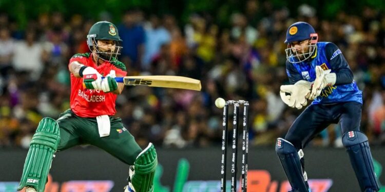 শামীম-জাকের জুটিতে ঘুরে দাঁড়াল বাংলাদেশ