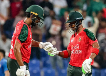 রেকর্ড তামিমের, ১৫৪ রানে থামল বাংলাদেশ