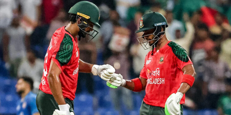 রেকর্ড তামিমের, ১৫৪ রানে থামল বাংলাদেশ