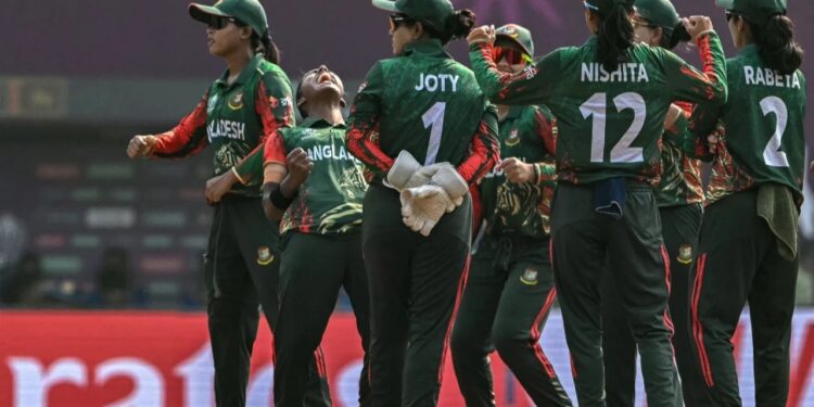 সেমির স্বপ্ন ভাঙল বাংলাদেশের, ৯ রানের সমীকরণে ৪ উইকেট! ক্রিকেটে এমনও হয়?