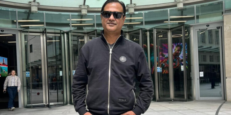 ২২ বছর পর মিরপুরে-গানের জগত থেকে ক্রিকেট বোর্ডে আসিফ