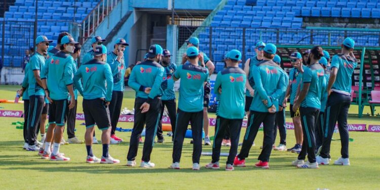 ফেভারিট হয়েই মাঠে নামলেও লক্ষ্য বিশ্বকাপ প্রস্তুতি