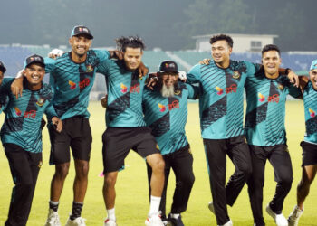 ব্যাটারদের দায়িত্ব নিতেই হবে-জয়ের খোঁজে বাংলাদেশ