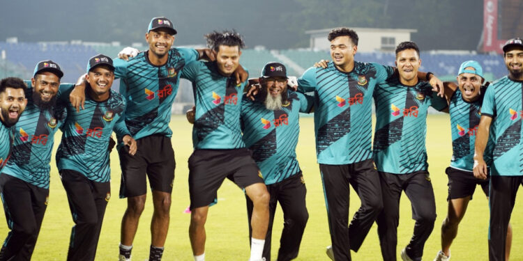 ব্যাটারদের দায়িত্ব নিতেই হবে-জয়ের খোঁজে বাংলাদেশ