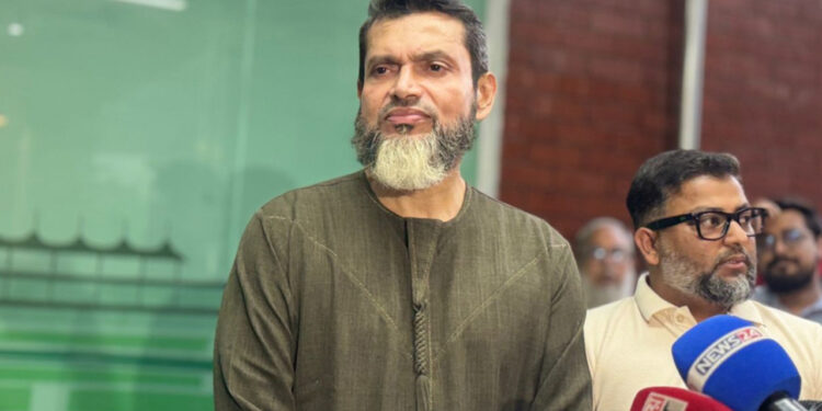 বিসিবি নির্বাচন থেকে সরে দাঁড়ালেন লুৎফর রহমান বাদল