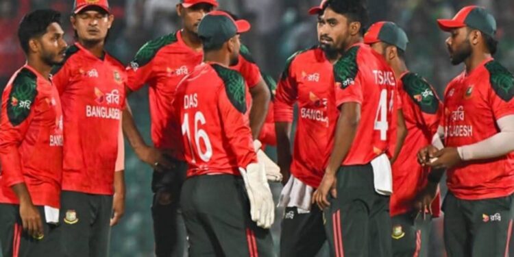 ব্যাটিং ব্যর্থতার তীরে বিধ্বস্ত বাংলাদেশ