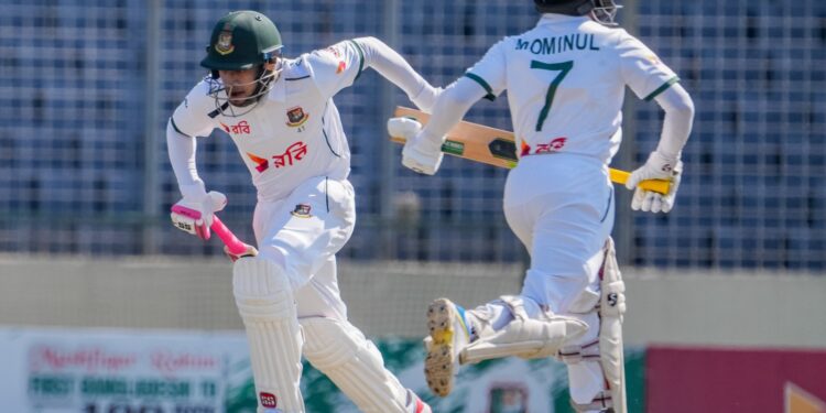 উনার ভেতর কোনো হতাশা নেই: মুমিনুল