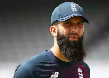 সমালোচনার মাঝেও সতীর্থদের পাশে মঈন