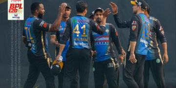 বাঁচা-মরার ম্যাচে ঢাকার বিদায়, শেষ চারে রংপুর রাইডার্স
