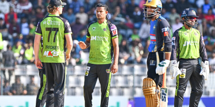 সিলেটের মাটিতে রংপুরের ধস, জয় দিয়ে ঘরের পর্ব শেষ করল টাইটান্স