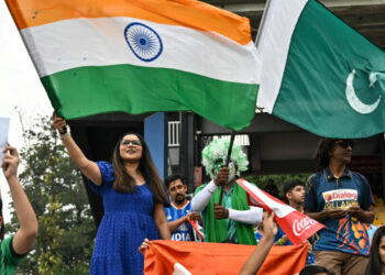 কলম্বোর হারে কাঠগড়ায় পাকিস্তান ক্রিকেট