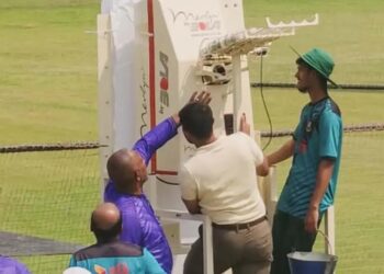 রফিকের সঙ্গে স্পিন মেশিন, নতুন পথে বিসিবি