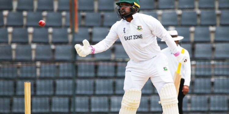 তিন দিনেই উত্তরাঞ্চলের জয়, পূর্বাঞ্চলের সামনে হাতছানি