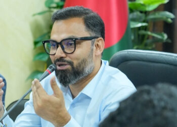 রাজনীতির প্রভাবমুক্ত ক্রীড়াঙ্গন গড়তে মাঠে নামলেন আমিনুল