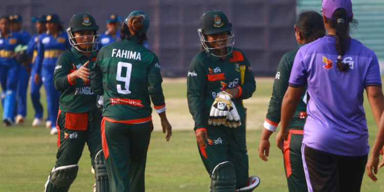 নাহিদা-শারমিনকে জরিমানা করল আইসিসি