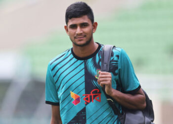 সম্ভাবনার আকাশে নাহিদ, মাটিতে থাকার পরামর্শ