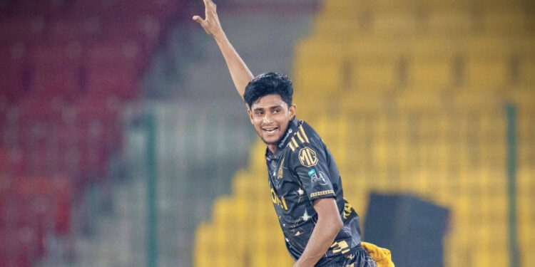 অভিষেকের হতাশা ভুলে দাপুটে নাহিদ