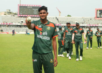 হাতে চোট পেলেন নাহিদ রানা