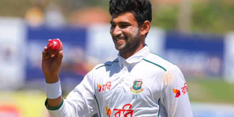 ৩০০ উইকেট ক্লাবে নাঈম