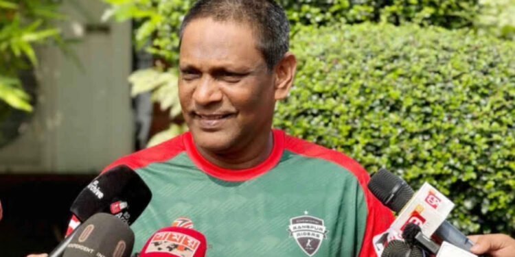 এক বছরের চুক্তিতে ফিরলেন রফিক