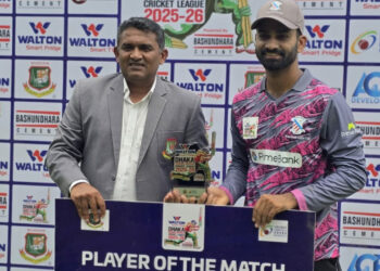 আলিসের হ্যাটট্রিক ও ক্যারিয়ারসেরা বোলিং মৃত্যুঞ্জয়ের