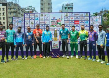 এক নজরে দেখে নিন ডিপিএলের ১২ দল