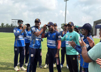 রবিনের সেঞ্চুরিতে রূপগঞ্জের সামনে ২৯৪ রানের চ্যালেঞ্জ
