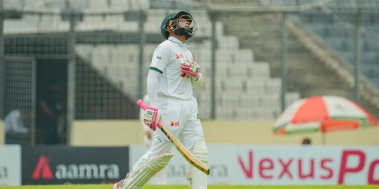 জন্মদিনে তামিমকে ছাড়িয়ে রেকর্ড গড়লেন মুশফিক