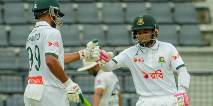 মুশফিক-লিটনের দাপটে পাহাড়সম লিড বাংলাদেশের