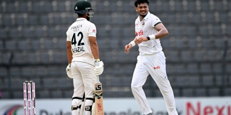 সিলেটে বাংলাদেশের দাপট
