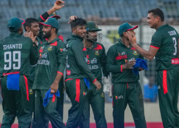 মিরপুরে ঝড় তুলে ইতিহাস লিখল বাংলাদেশ