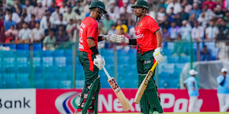 রুদ্ধশ্বাস লড়াই শেষে হার মানল বাংলাদেশ