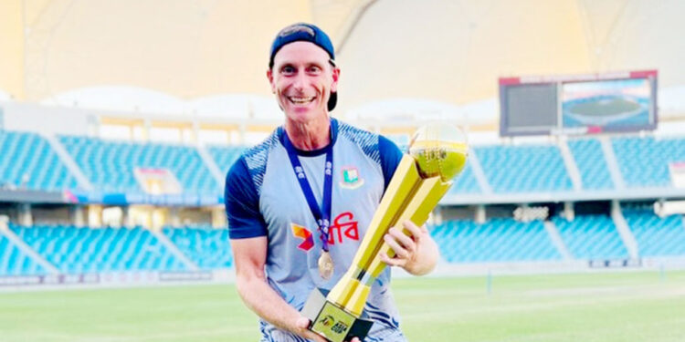 বিশ্বকাপজয়ী যুবাদের কারিগর স্টনিয়ারের বাংলাদেশ অধ্যায়ের ইতি