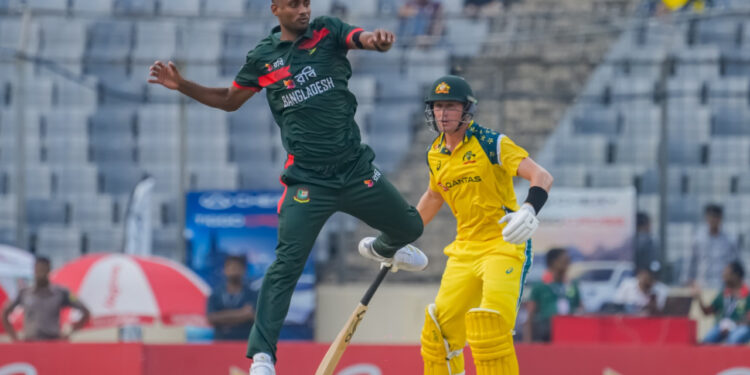 শরিফুলের ৬ উইকেট, তবু রুদ্ধশ্বাস জয় অস্ট্রেলিয়ার