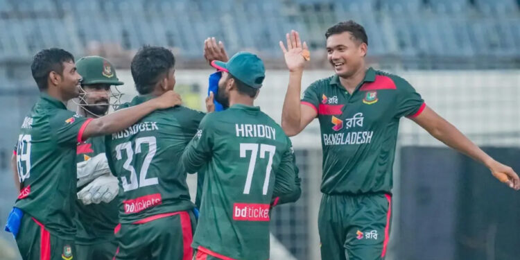 শূন্য রানে ৩ উইকেট শেষ অস্ট্রেলিয়ার, মিরপুরে বাংলাদেশের দারুণ শুরু