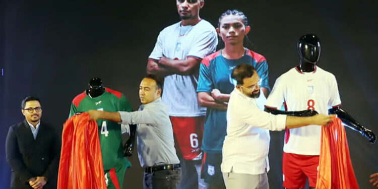 লাল-সবুজের জার্সিতে এবার বাংলা বর্ণমালা