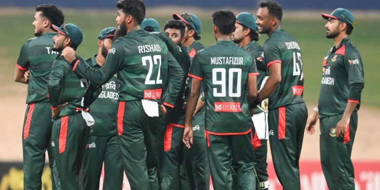 হারের দায় ব্যাটসম্যানদেরই দিলেন তাসকিন