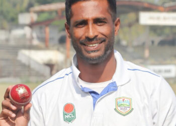 প্রথম শ্রেণির ক্রিকেটে ইতিহাস গড়লেন শুভাগত হোম